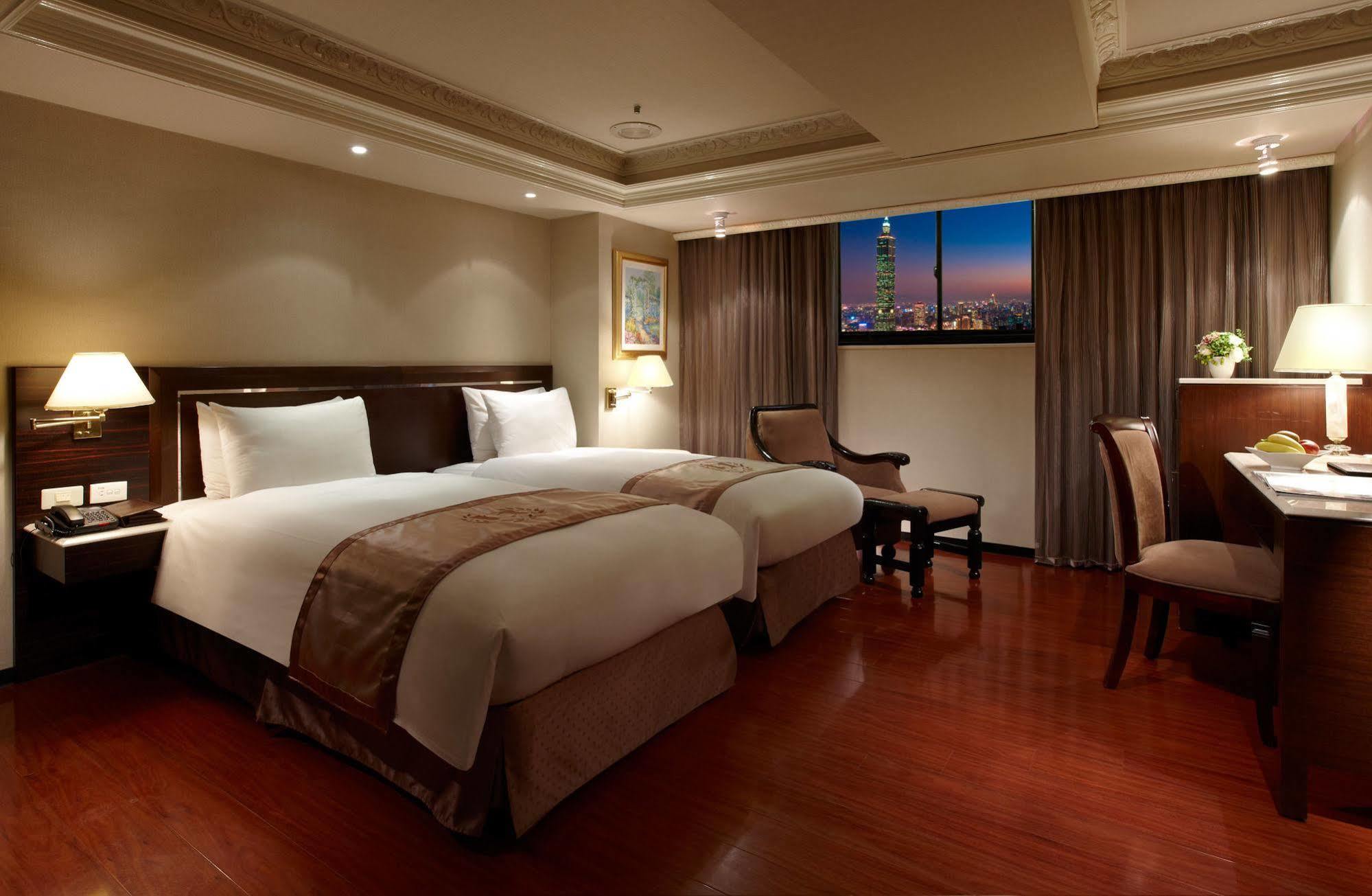 Hope City Fushing Hotel Тайпей Екстериор снимка